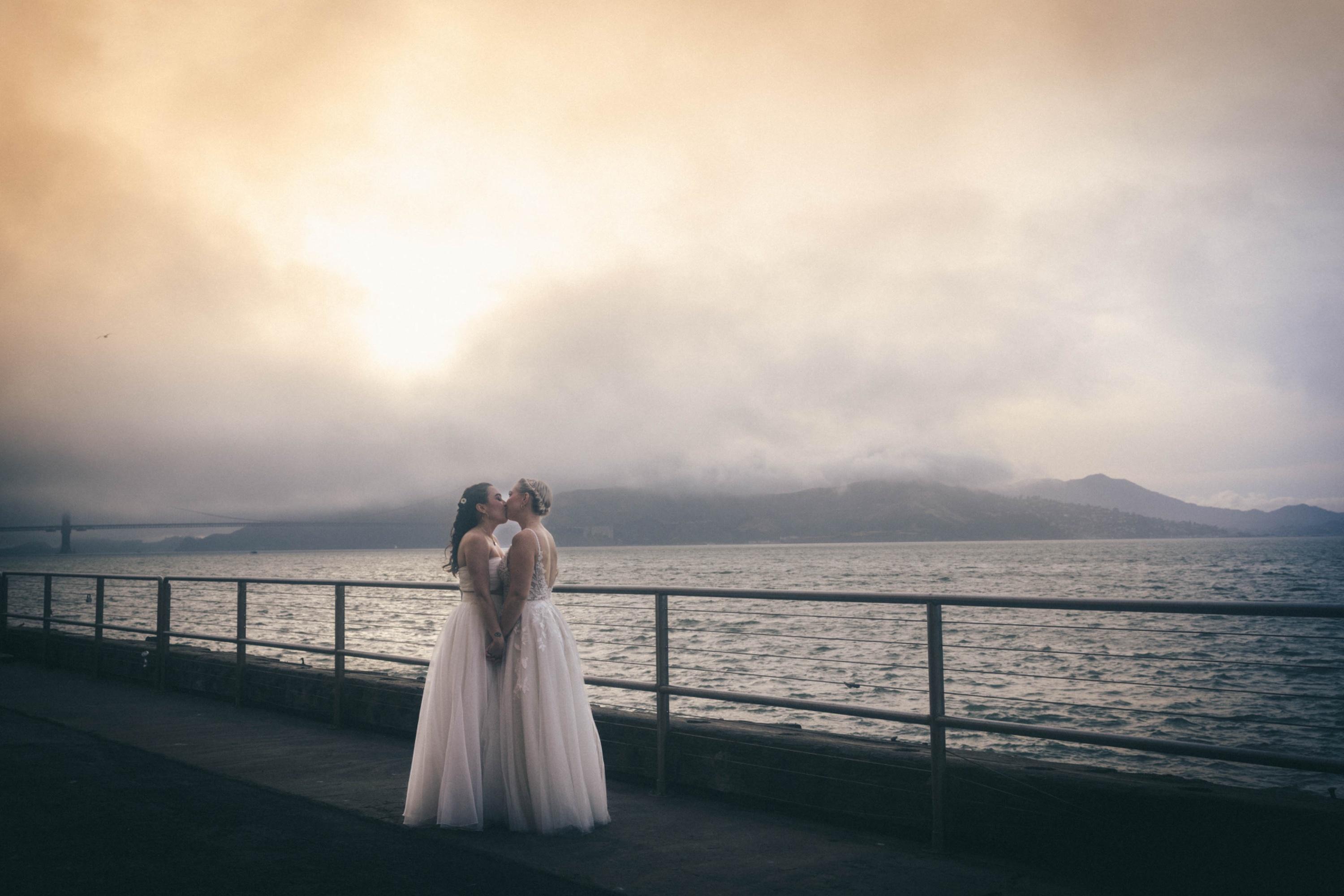 carousel-hero-element image-3