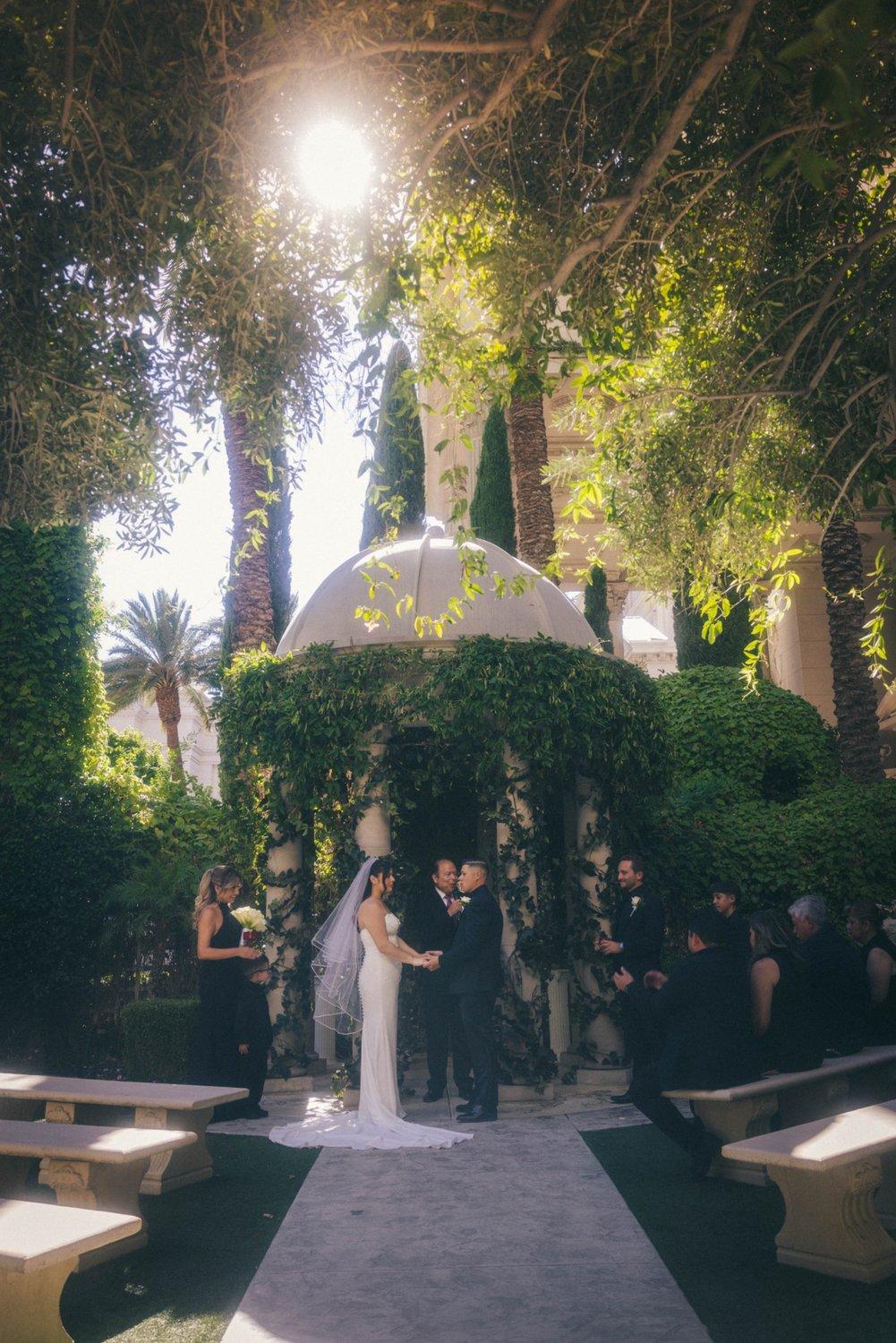 carousel-hero-element image-19